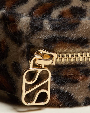 Zip doré de la boîte à bijoux Yvonne léopard, le petit détail qui fait son chic – LesDnicheuses