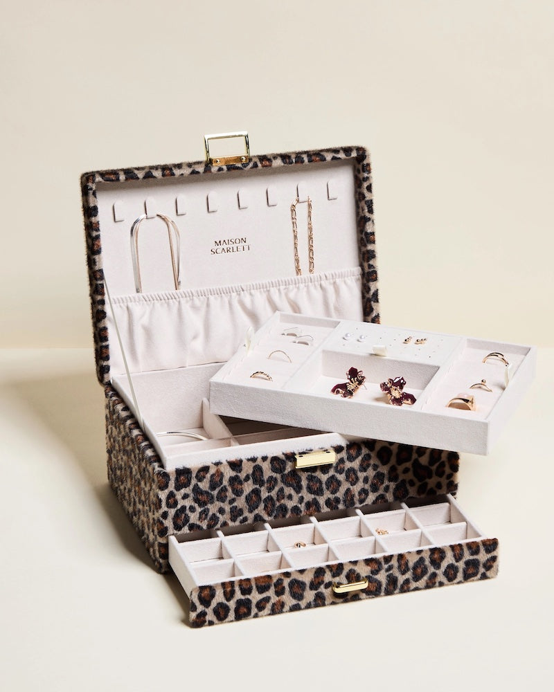 Boîte à bijoux Denise en velours léopard, vos petits trésors font le grand jeu – LesDnicheuses