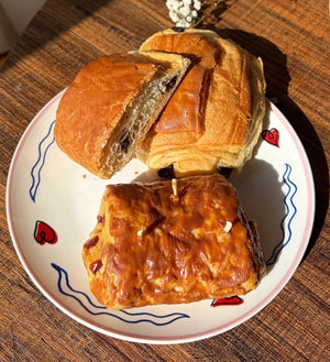 Ce pain au chocolat a la flamme, et nous, un petit creux ! – LesDnicheuses