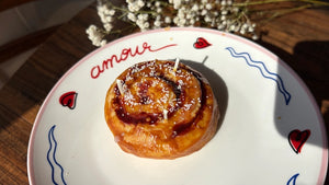 Bougie réaliste roulé à la cannelle  – Viennoiserie - LesDnicheuses