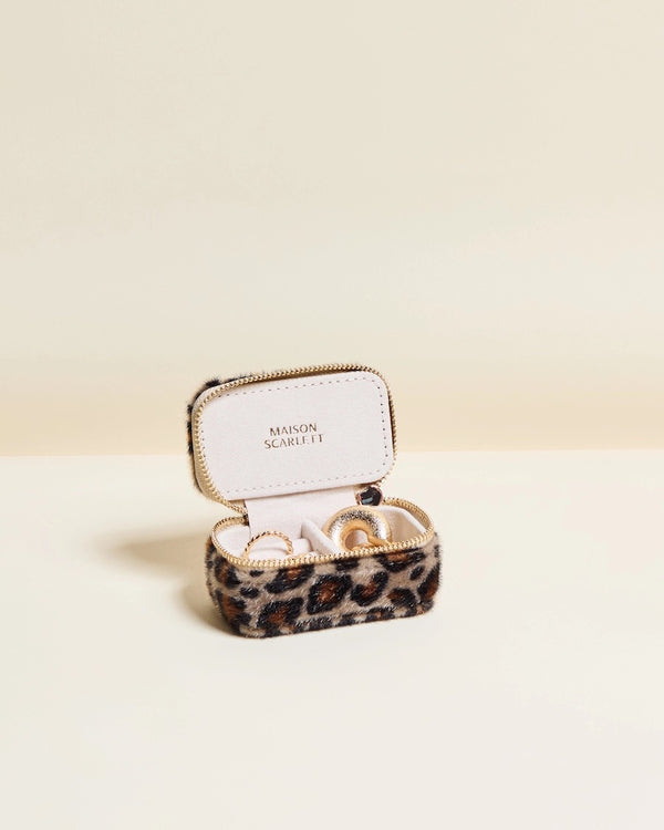 Mini boîte à bijoux de voyage Marie en velours léopard, vos petits trésors partent en escapade – LesDnicheuses